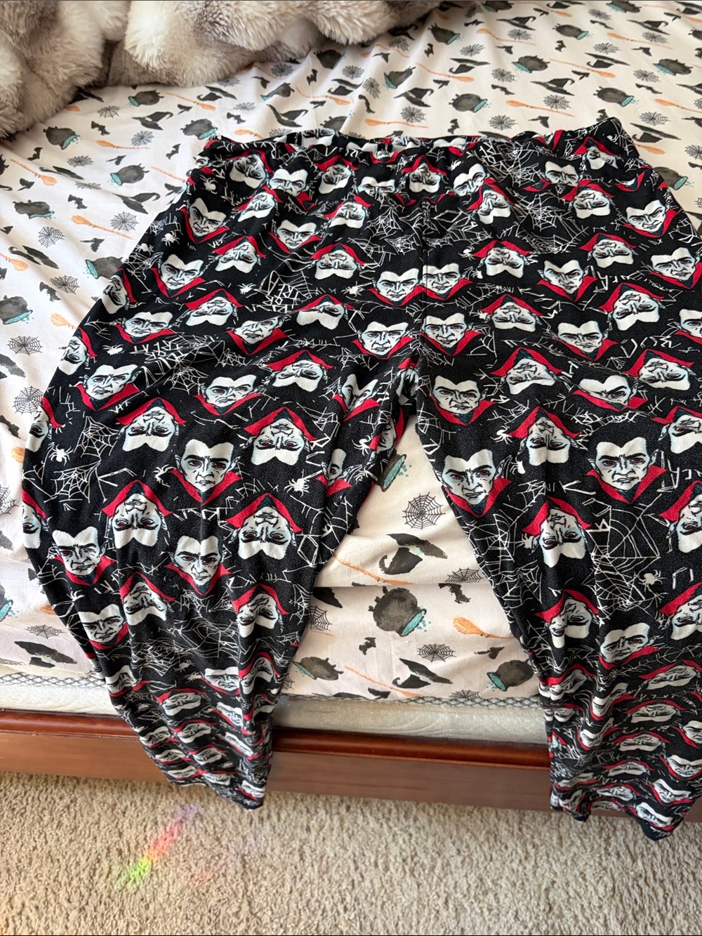 LuLaRoe Vampire leggings!! 2X